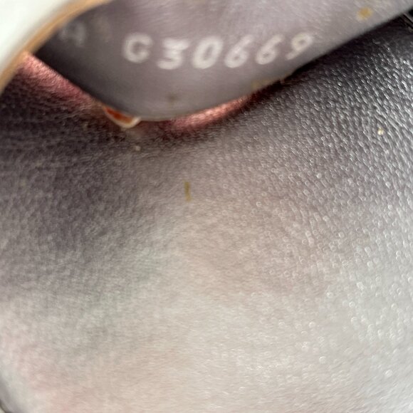 Authentic CHANEL Pearl CC Logo Silver Leather 2016 Wedge Sandals 38.5C 8 - Picture 14 of 15